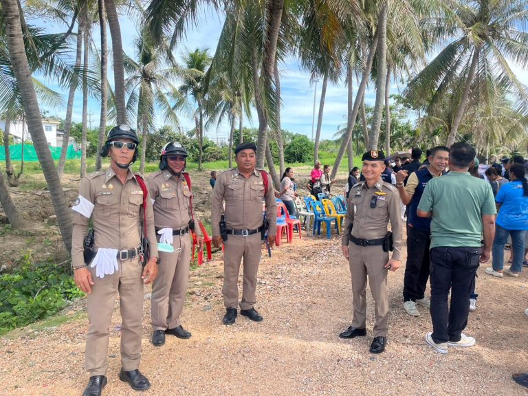 สภ.ระโนด สนธิกำลังดูแลความปลอดภัยและอำนวยความสะดวก คณะกรรมาธิการฯ วุฒิสภา ในโอกาสเดินทางศึกษาดูงานพื้นที่ชายฝั่งทะเลอ่าวไทย